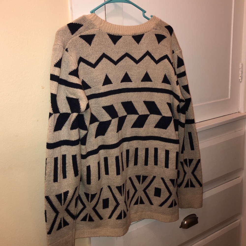 Pattern Cardigan - Picture 4 of 4